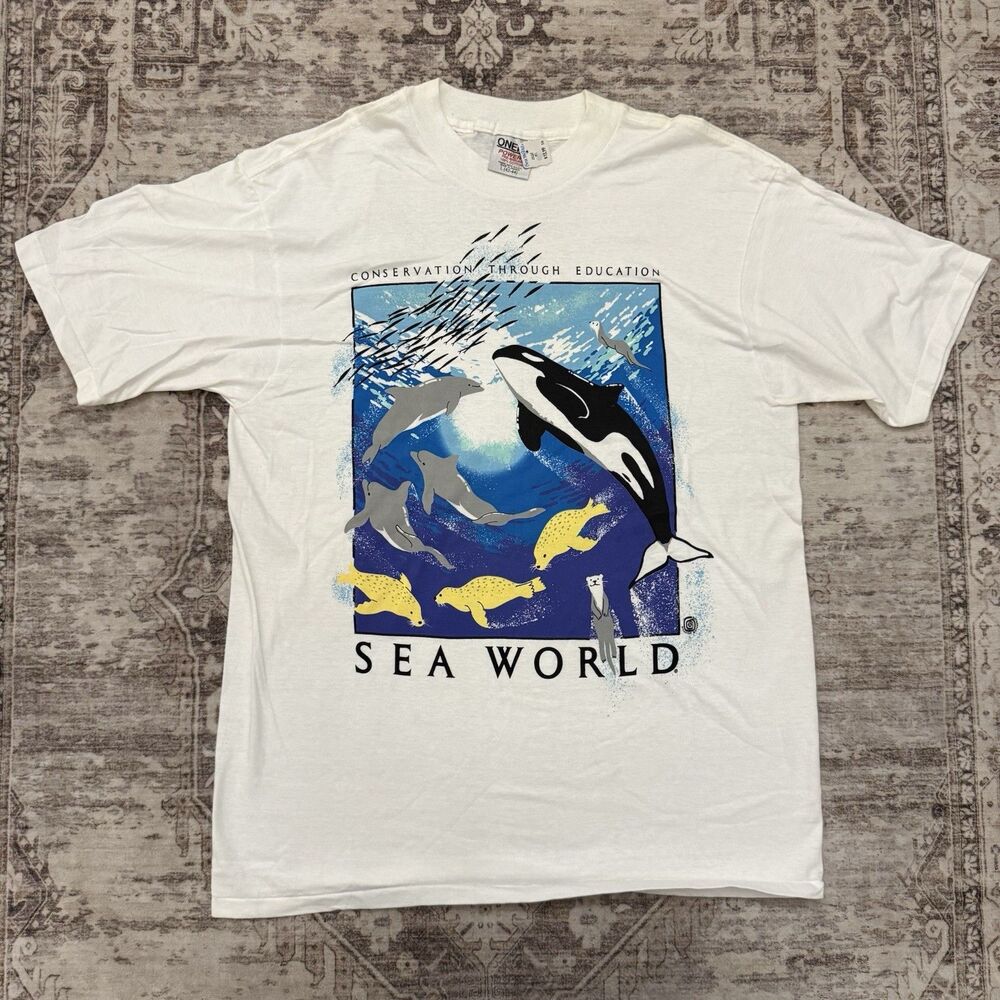 Vintage 90s SeaWorld Orca Killer Whale Dolphin Graphic T Shirt White Large FLAWS